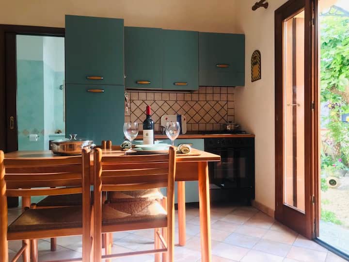La Casa Con Giardino Di Annalore - Olbia