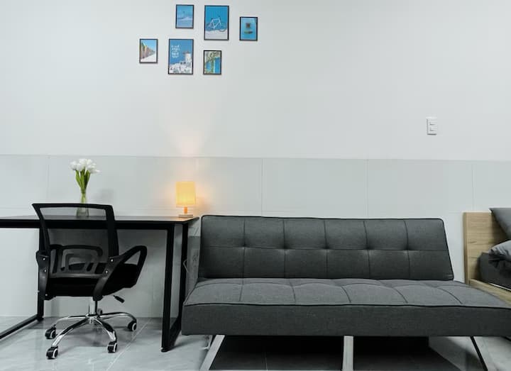 Workspace evidence from Riverside -OceanSight - Quiet Area- high floor 302