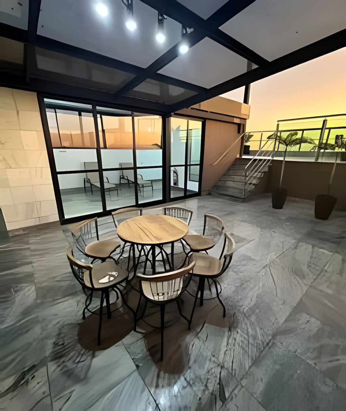 Airbnb em destaque: Raja Centro-Sul BH Flat | Pool, Sauna, & Parking em Estoril