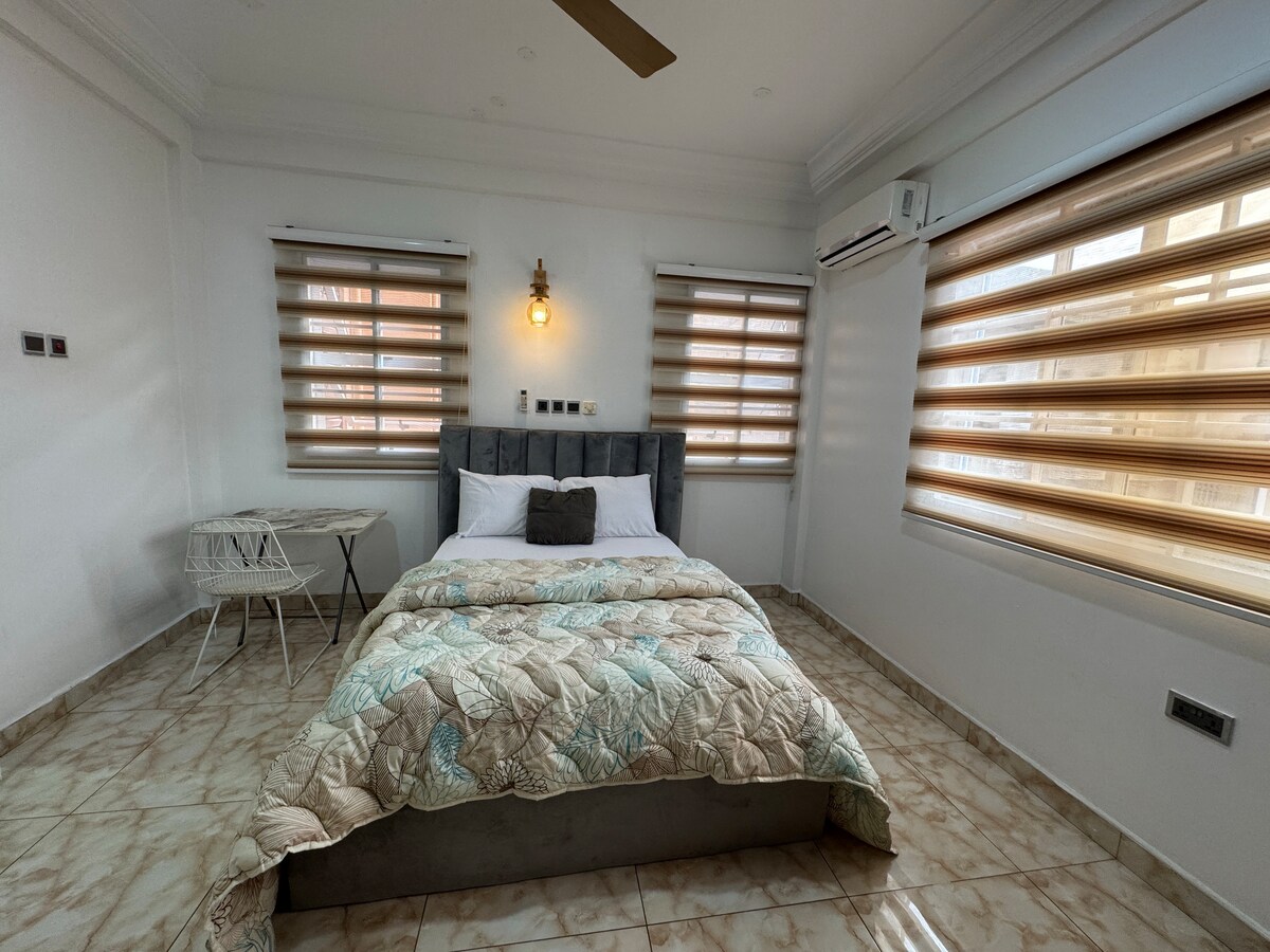 غرفة النوم 2