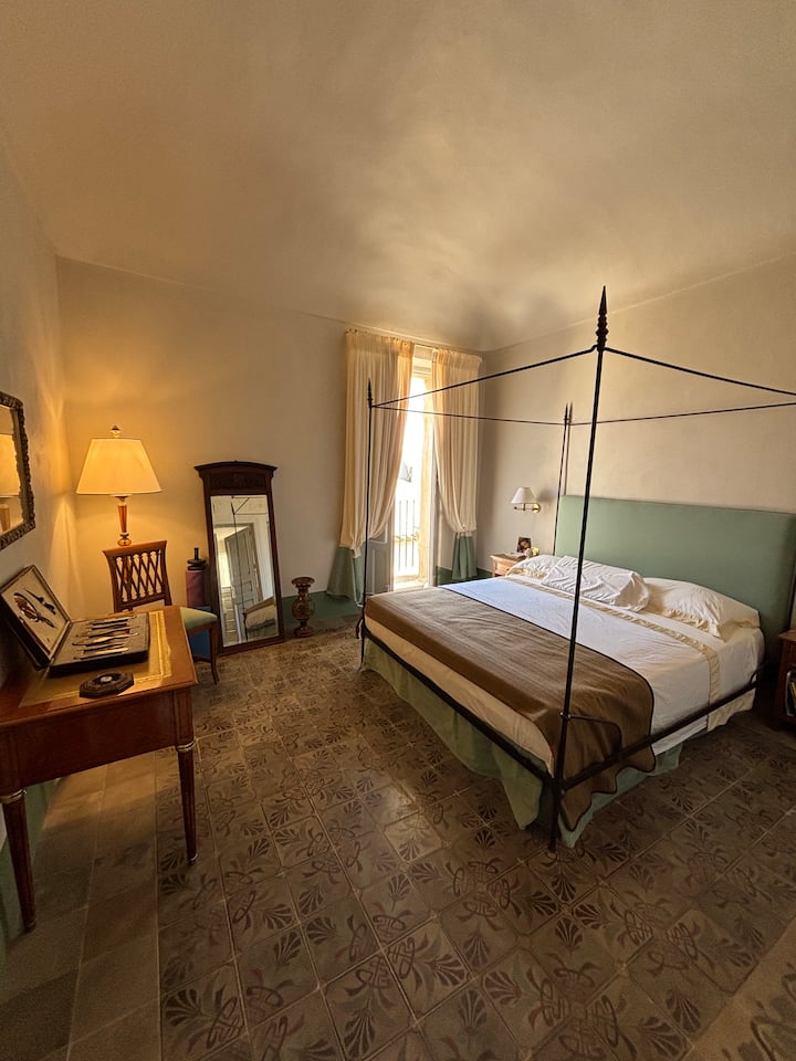 საძინებელი 2