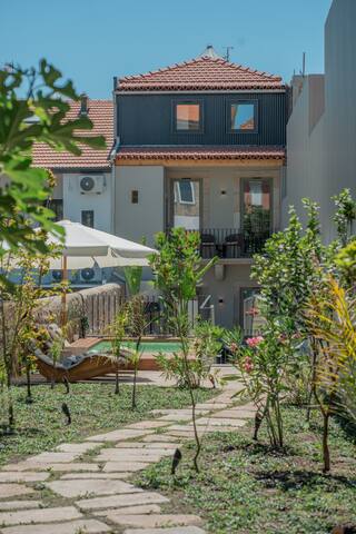 Subarashī – Private Pool & Garden Hut | Central gallery image 5