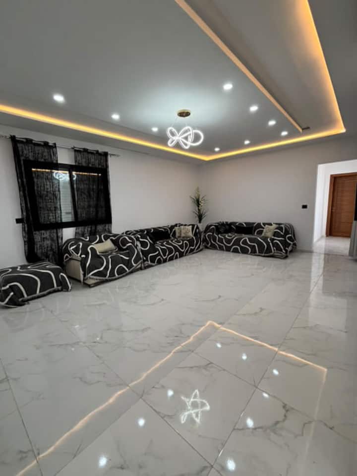 Grande Villa S+4 Avec Piscine - Djerba