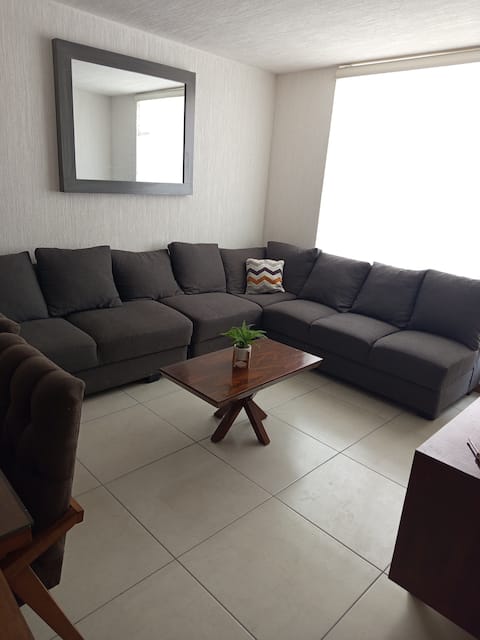 Top performing Airbnb: Modern and cozy apartment in a private condo in Tonalá