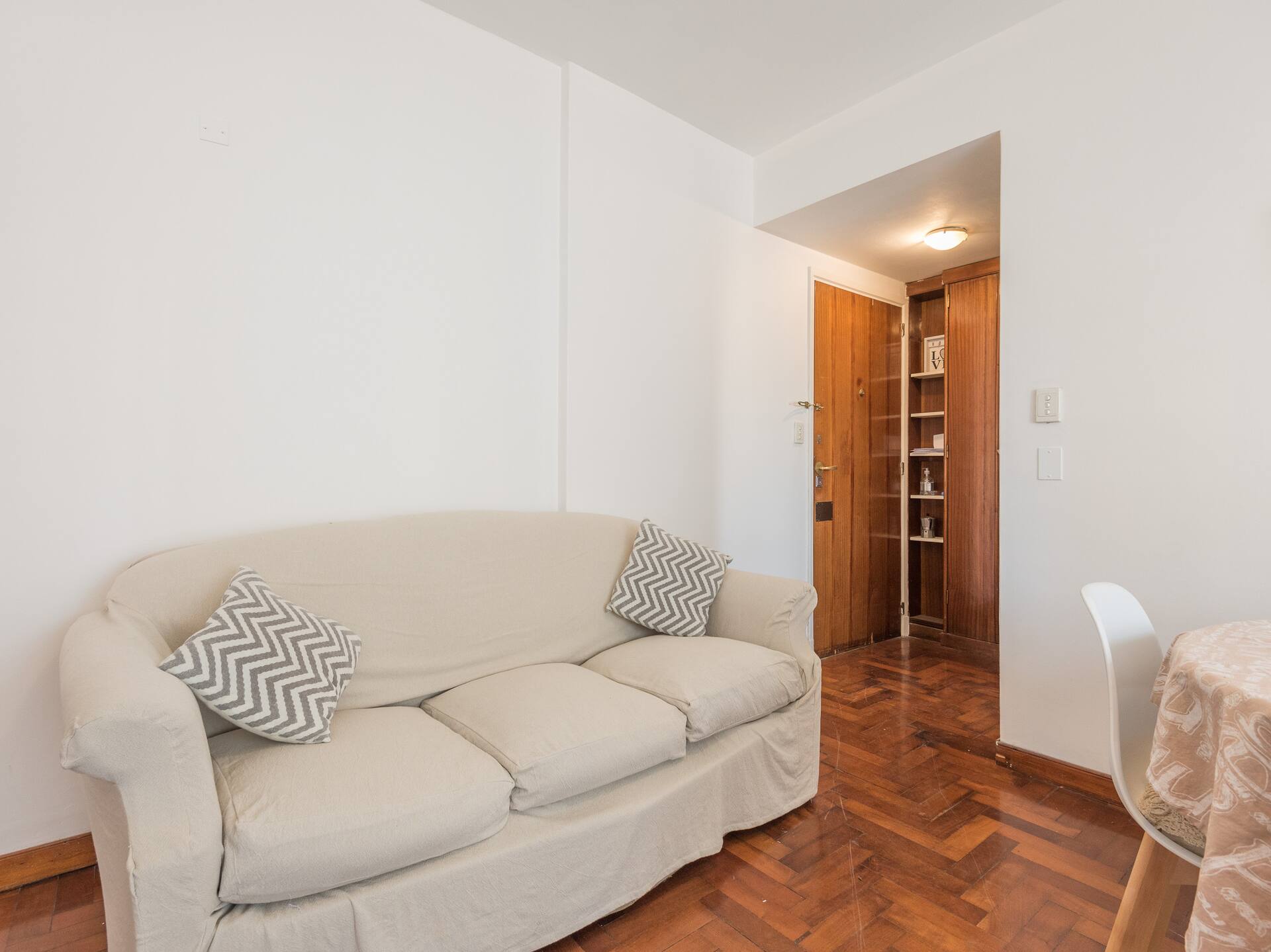 One-bedroom apartment in Monserrat for 4 guests