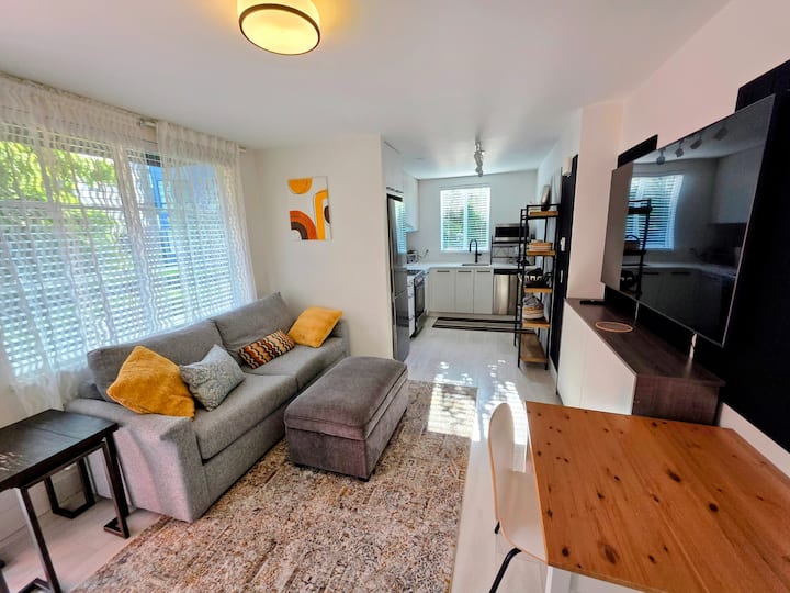 Cozy Downtown Squamish Suite - Squamish