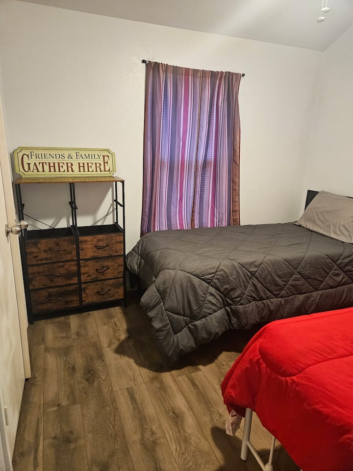 Dhomë gjumi 2