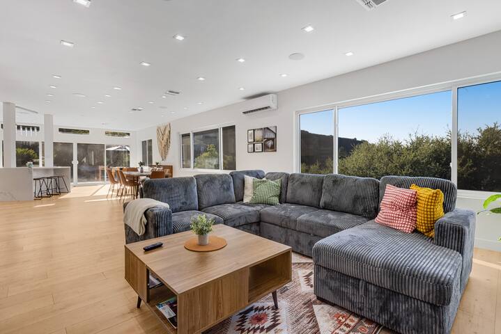 Scenic Hilltop Retreat + Pool + Mountain Views gallery image 2