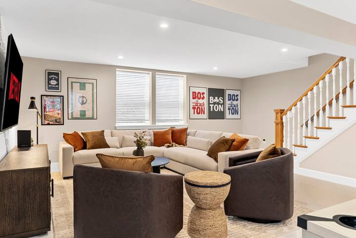 Modern Townhome + Parking | Near Harvard & MIT gallery image 2