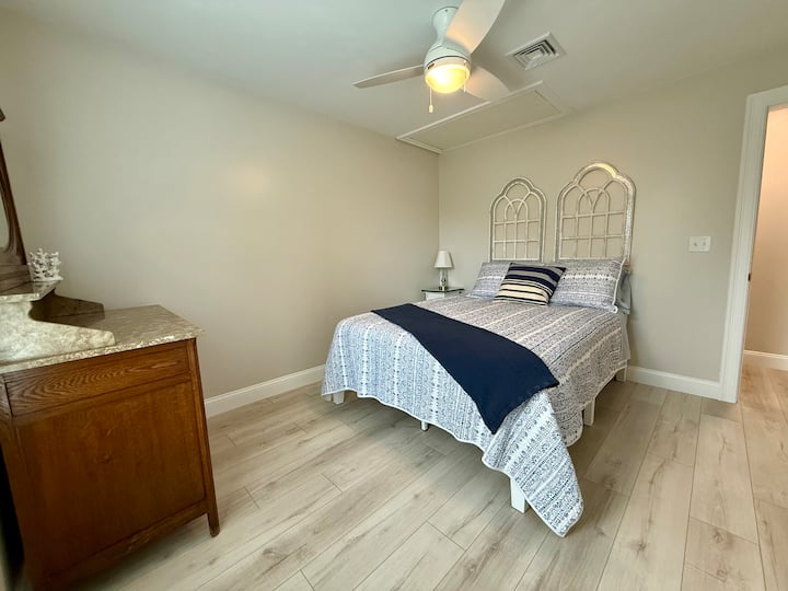 Cama tamaño queen