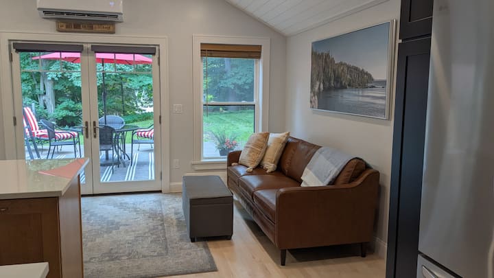 Sherman Cottage, Stylish Gem - Marquette, MI
