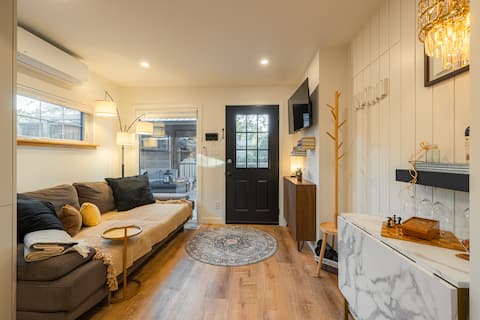 Popular Airbnb listing: Bed & Breakfast Near Niagara-on-the-lake & Falls in St. Catharines