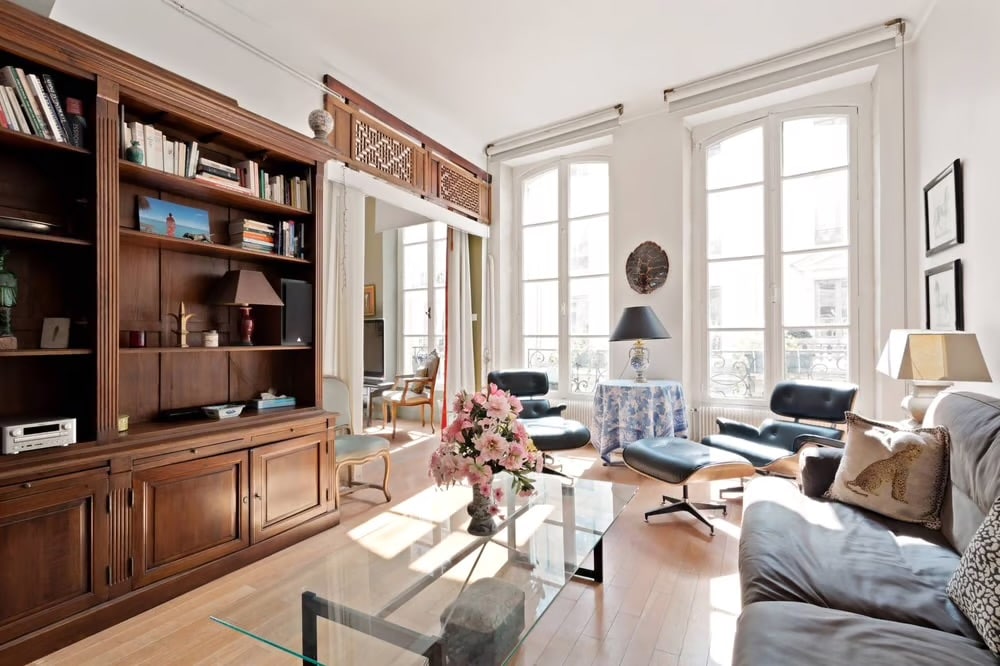 Successful Airbnb property: Magnificent 4 guests flat - Heart of Saint-Honore in Paris 1er Arrondissement