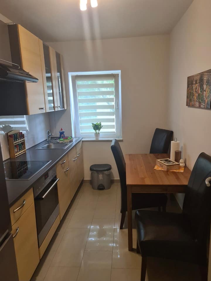 Wohnung Zum Wohlfühlen Mit Eigenem Parkplatz! - Gelsenkirchen