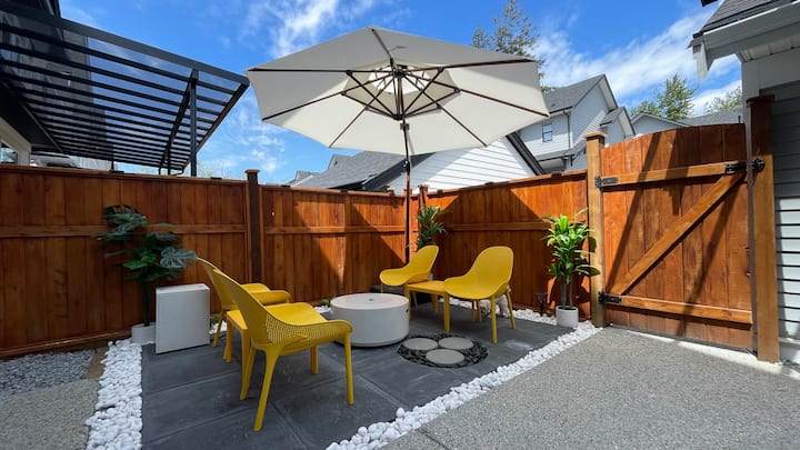 Cozy, Stylish Stay In Langley Willoughby - Langley, BC