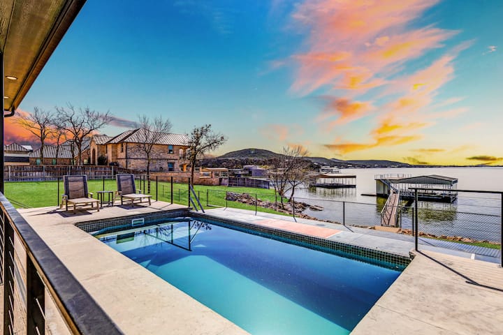 Lakefront |Pool, Dock, Pickleball | Near Rocker B