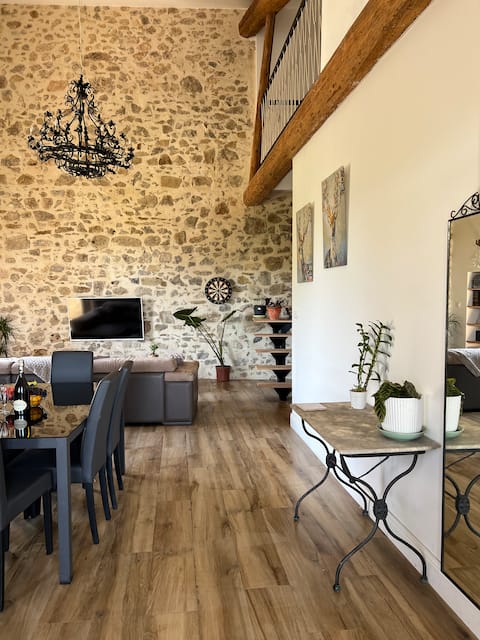Charming house with garden near Montpellier