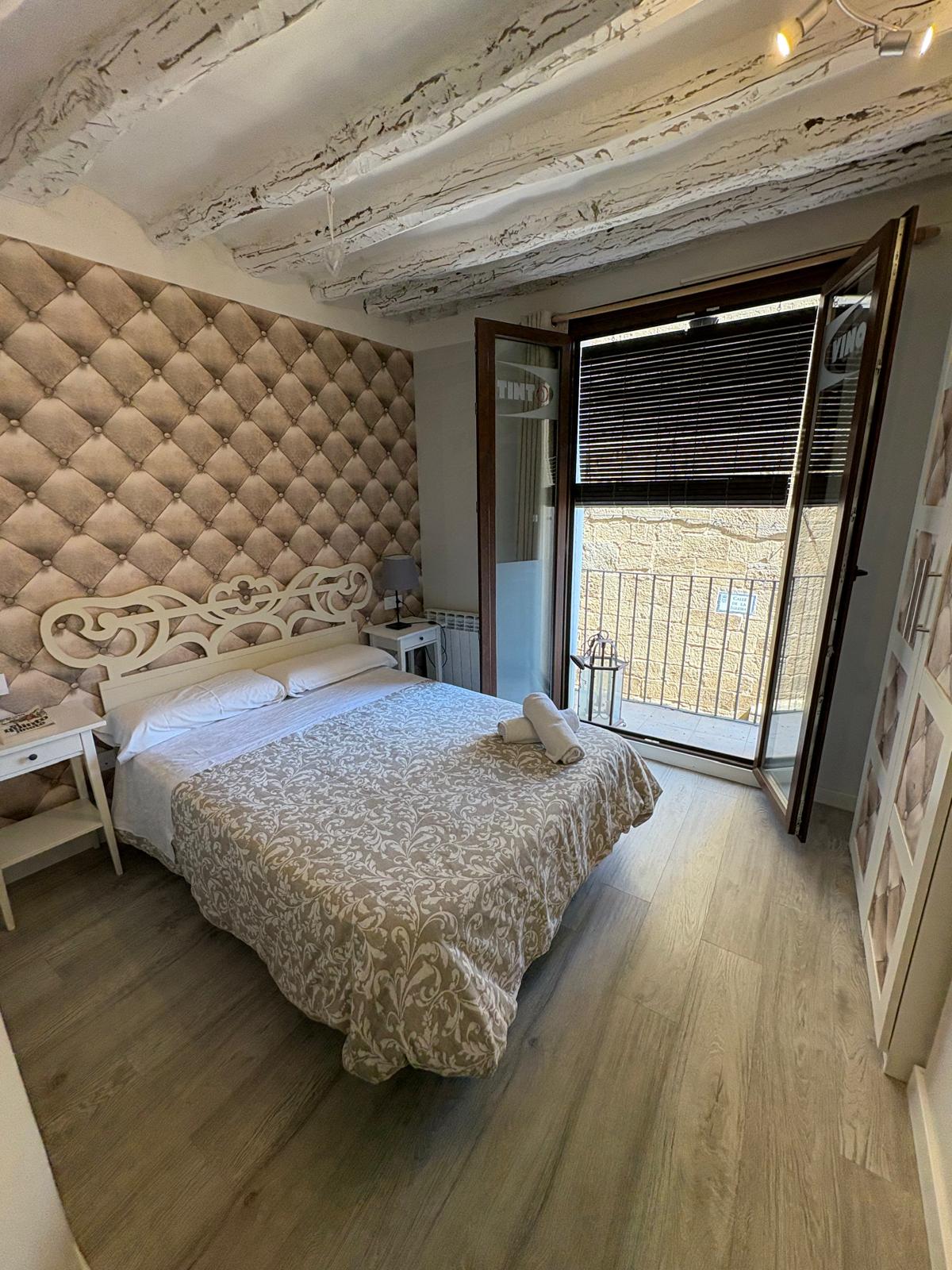 1B3 Habitación con Bañera - Radiquero