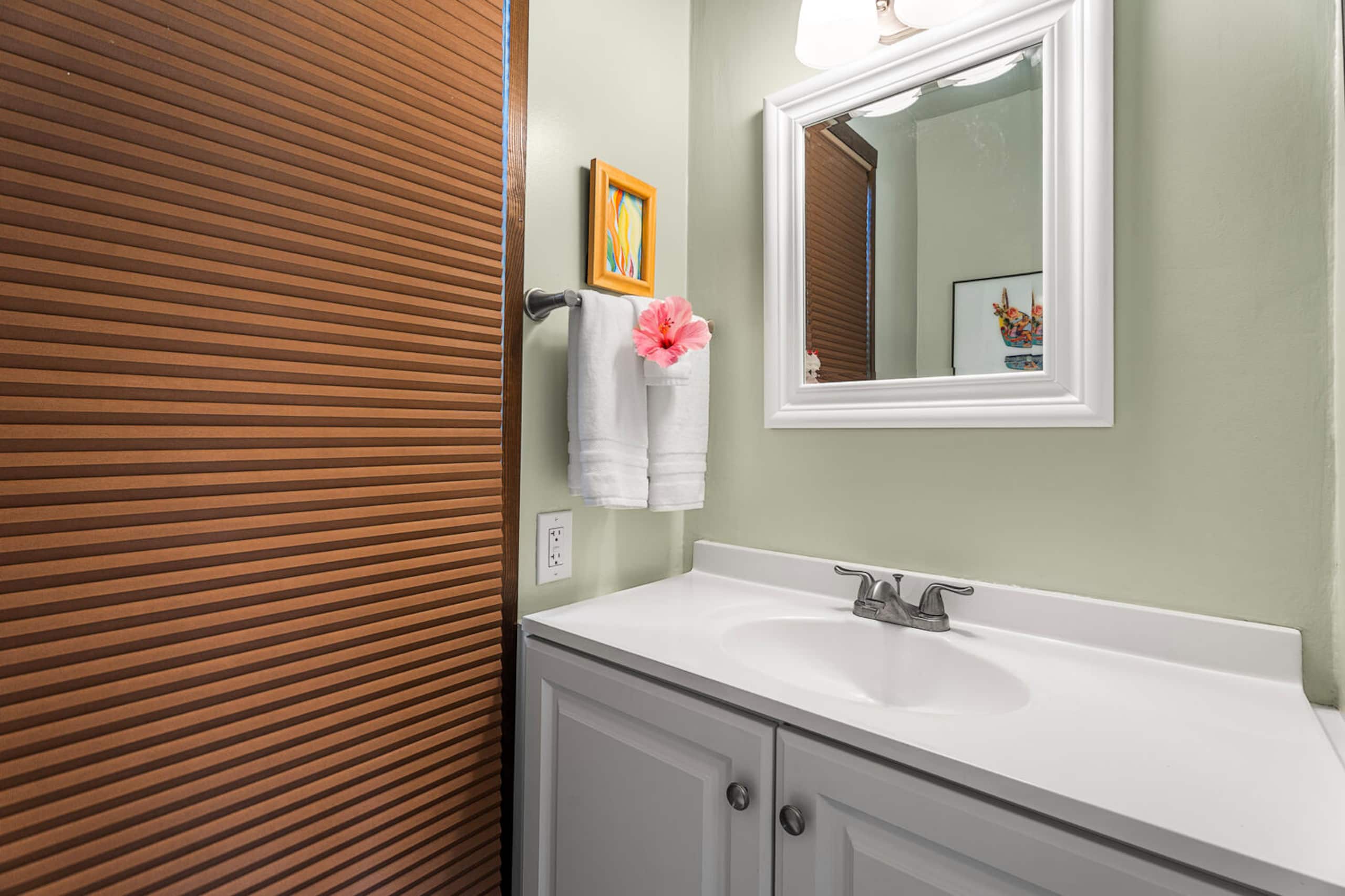 Townhouse in Kailua-Kona · ★4.95 · 1 bedroom · 2 beds · 1.5 baths - Image 16