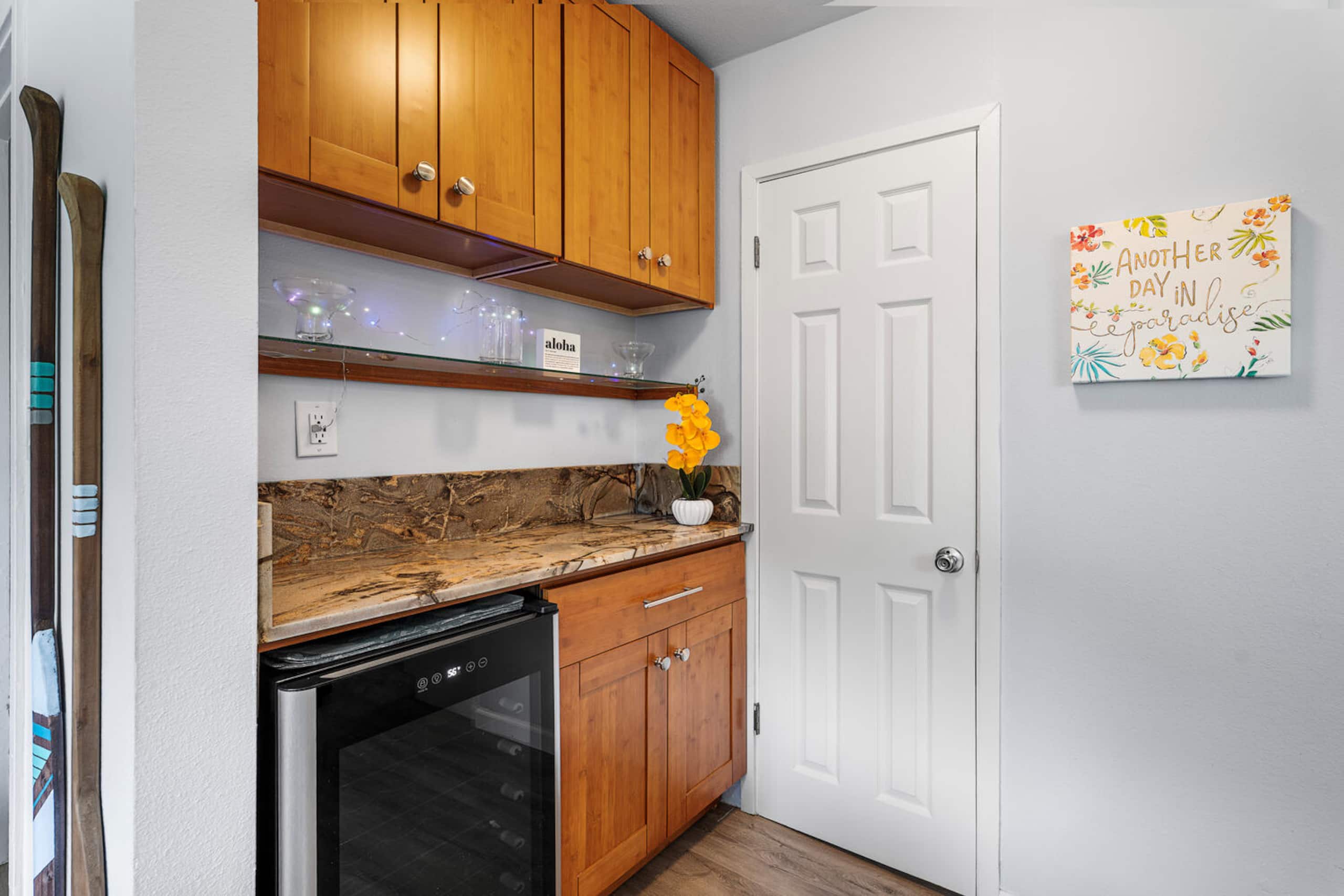Townhouse in Kailua-Kona · ★4.95 · 1 bedroom · 2 beds · 1.5 baths - Image 10