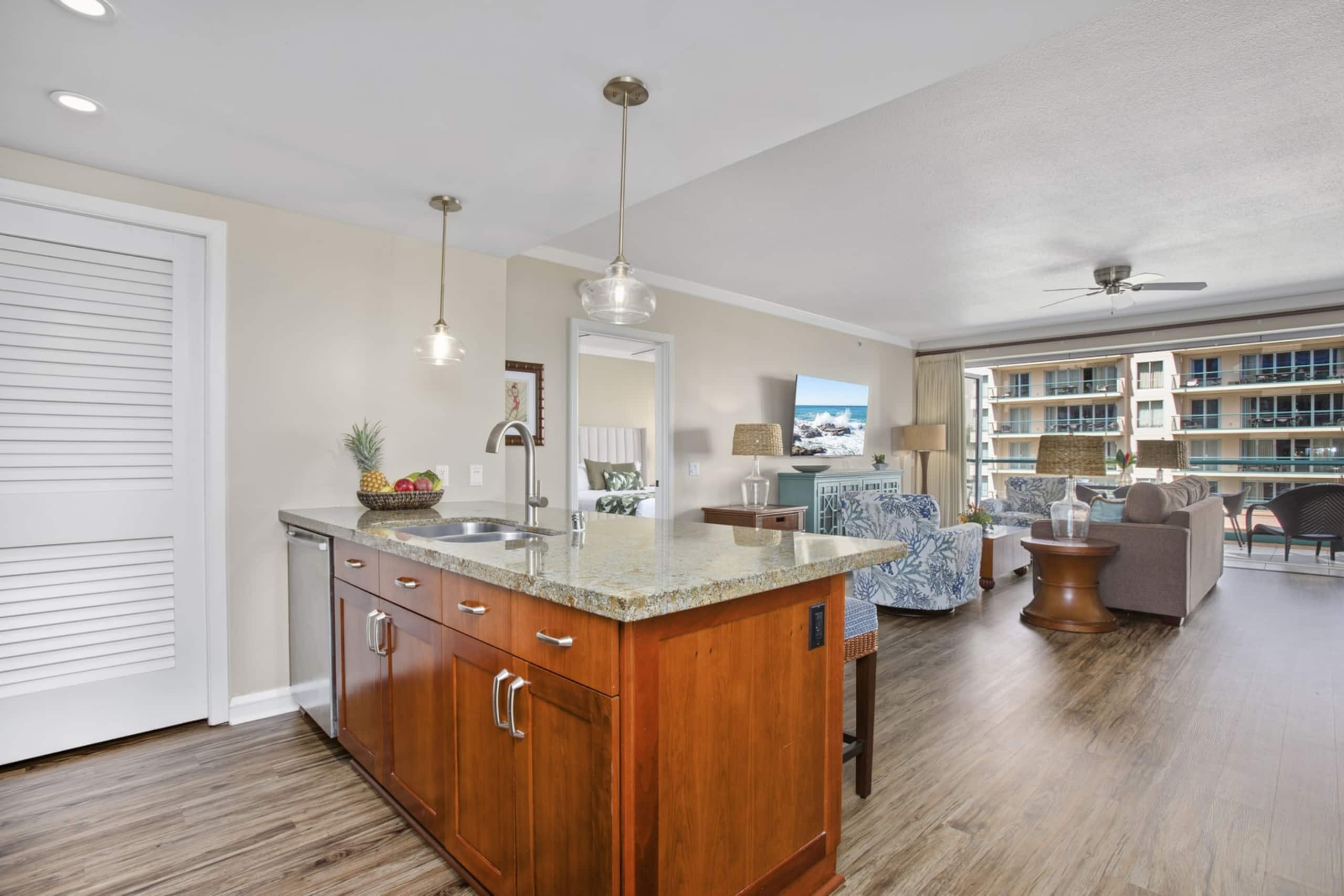 Condo in Lahaina · ★5.0 · 2 bedrooms · 4 beds · 2 baths - Image 12