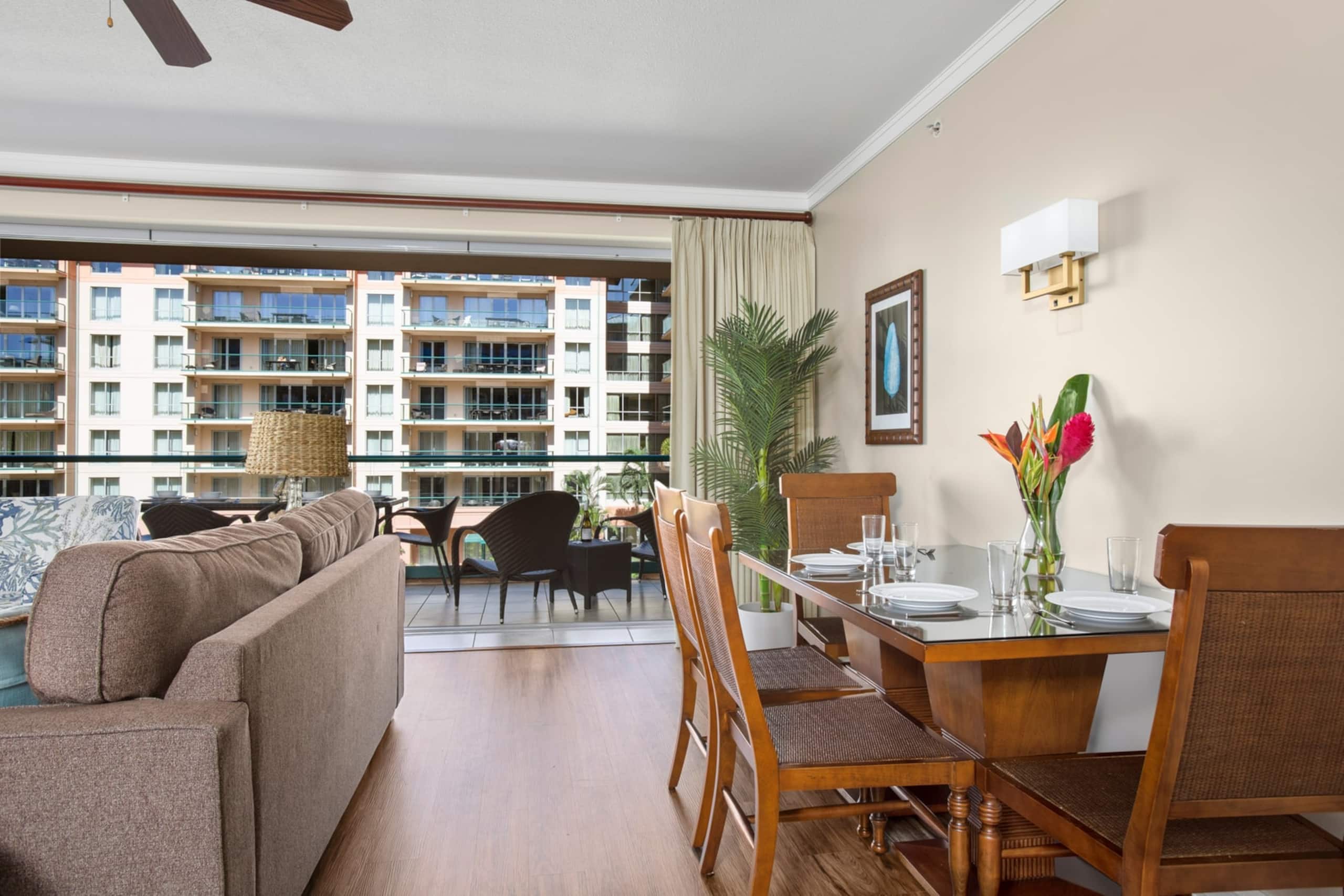 Condo in Lahaina · ★5.0 · 2 bedrooms · 4 beds · 2 baths - Image 35