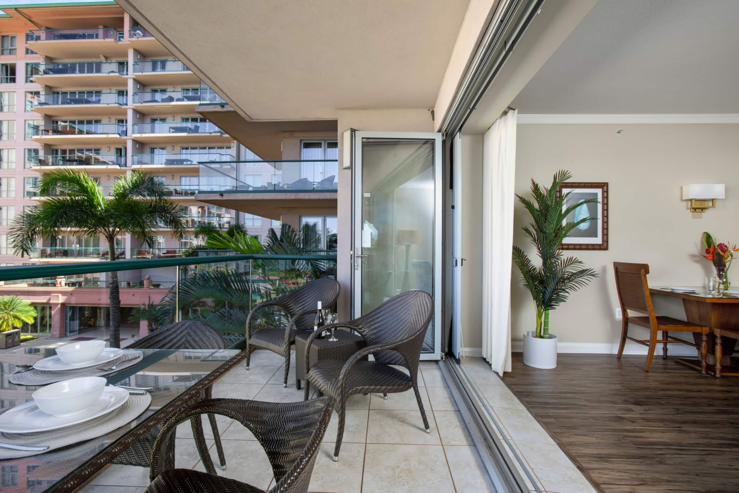 Condo in Lahaina · ★5.0 · 2 bedrooms · 4 beds · 2 baths - Image 30