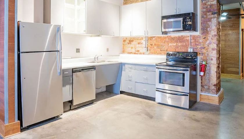 Knox Staytion LLC managed Airbnb listing 2