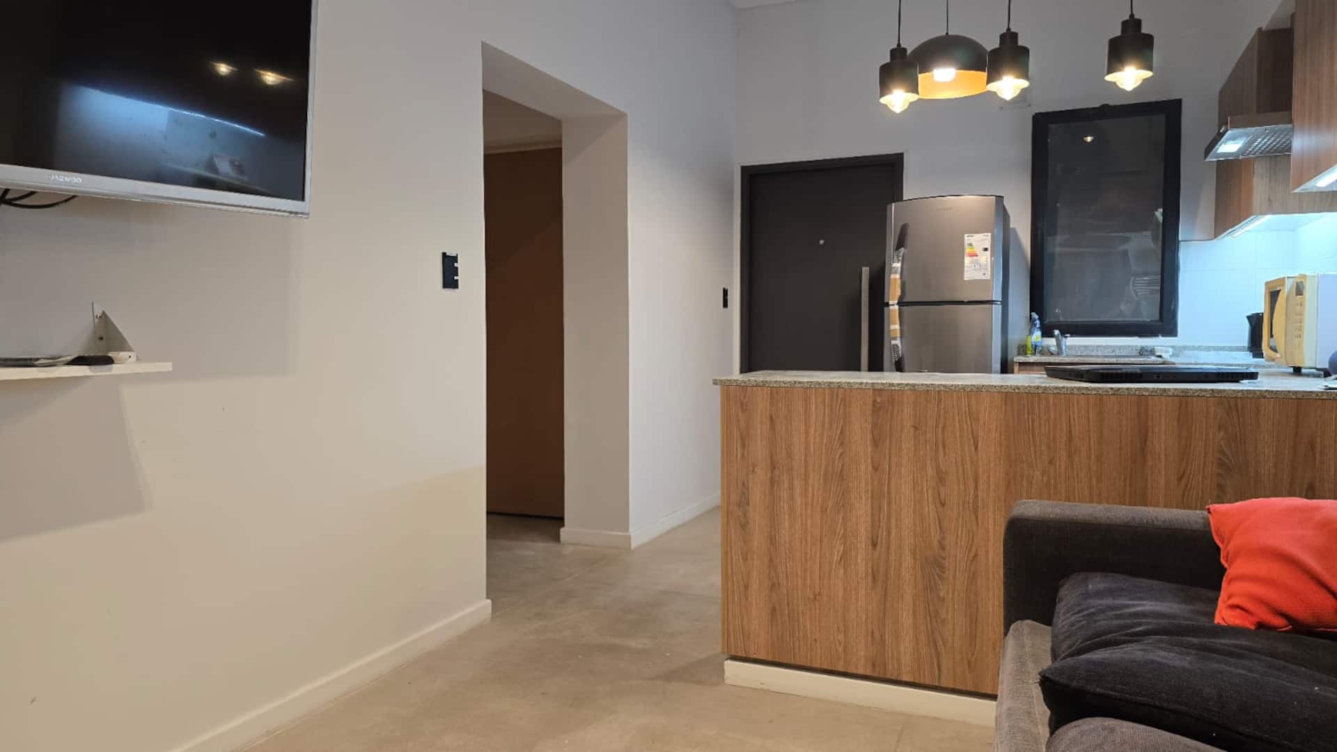 Departamento de 3 ambientes con patio y terraza en Vicente López