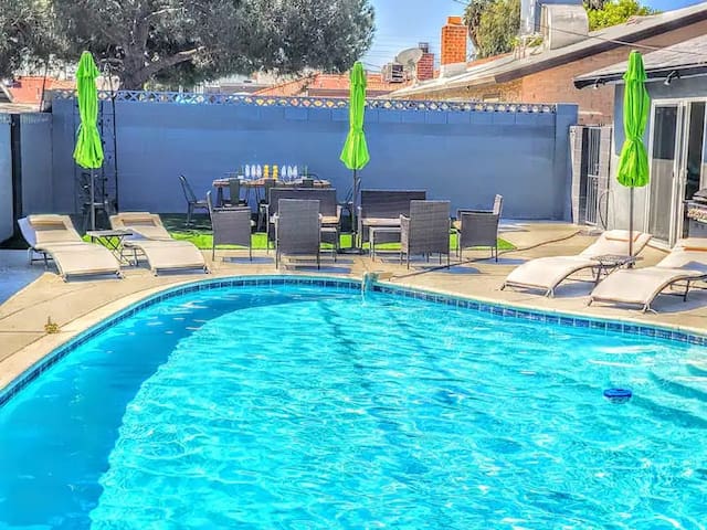 Family Oasis with Pool and Spa perfect Haven