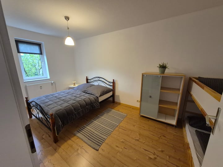 krevat i vogël dopio
dhe krevat marinari për fëmijë ose
Adoleshentët 
Kjo dhomë përfshihet nëse
prenoto për më shumë se 2 persona.
