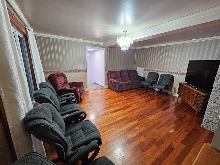 Peacefully Farmhouse With A View - Grand Falls