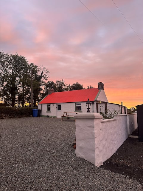 Murphy’s Little Cottage and Pods