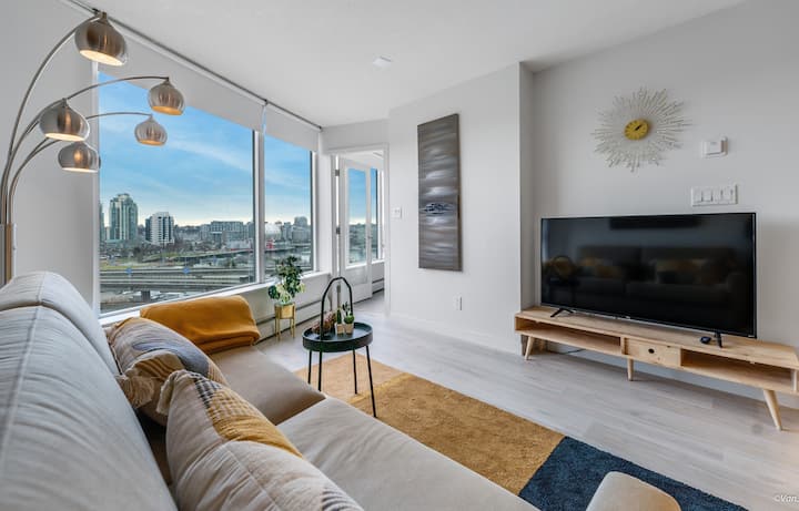 Stunning 2 Br Suite Near Bc Place & Fifa 2026 - Vancouver