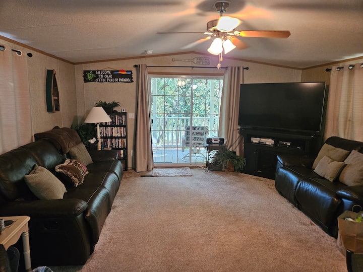 غرفة المعيشة