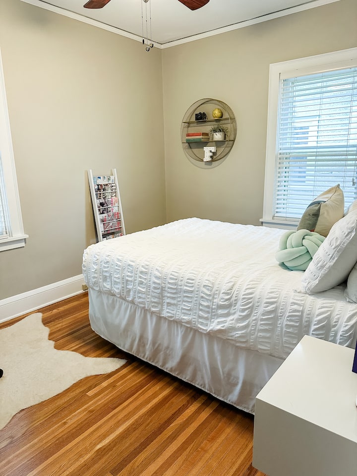 Main floor bedroom with full bed