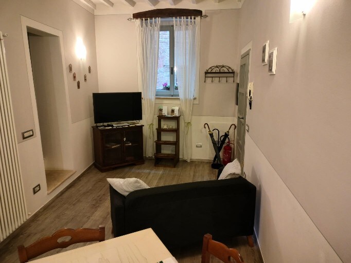 Proprietà Airbnb di successo: "My House" Casa Poliziano hold town a Montepulciano