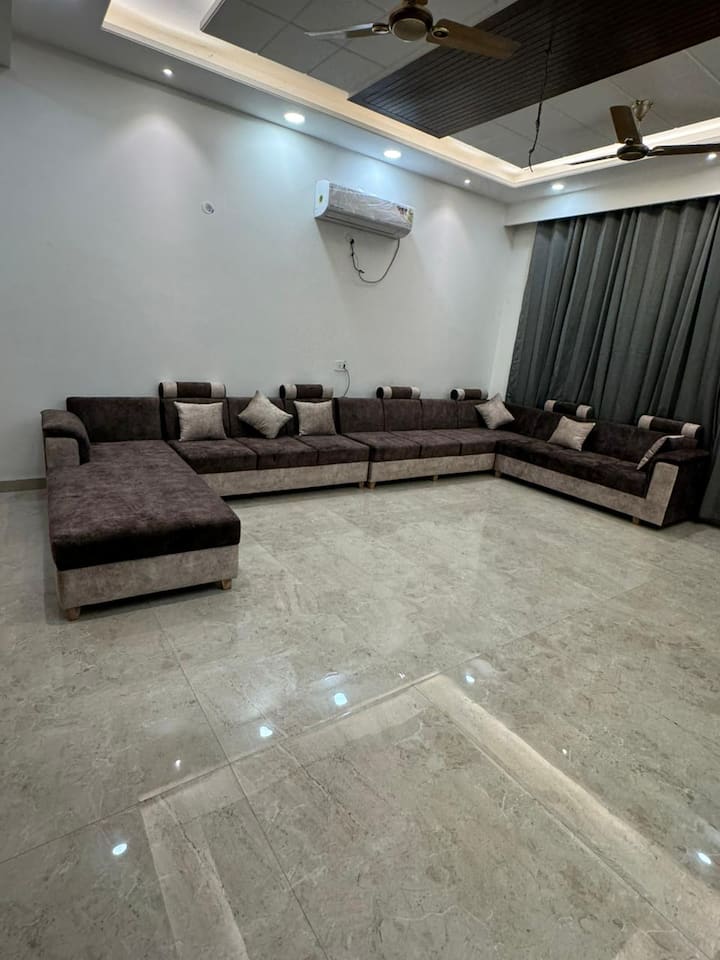 Flat In Sahibzada Ajit Singh Nagar, Mohali - Chandigarh