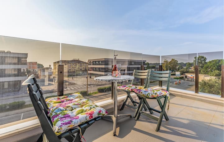 3 Bedroom Gorgeous Apartment In Medulin - Medulin