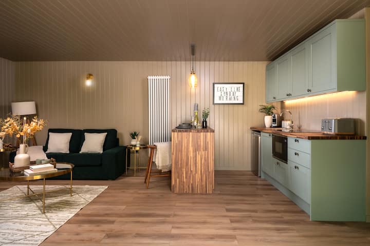 Rabbits Warren | Cotswolds Stay W/ Sauna + Hot Tub - Cotswolds