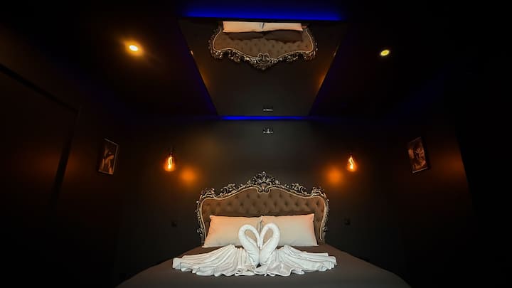 Chambre de la Marquise - MARQUISE ya Secret Suite®