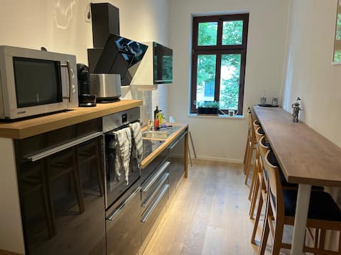 Leistungsstarkes Airbnb: arena|one – in 5 min in the center in Zentrum Nordwest