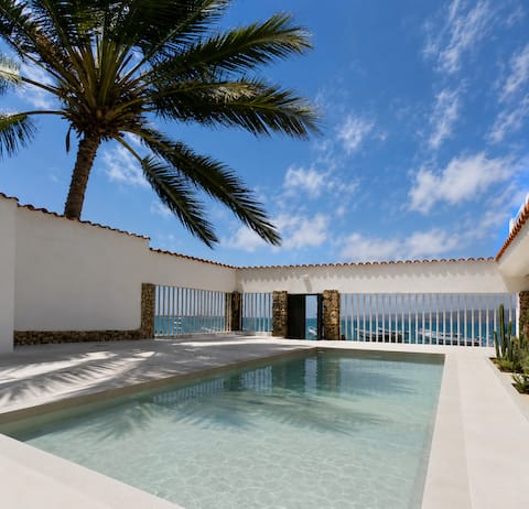 Top-earning Airbnb listing in Chichiriviche, 4 bedrooms
