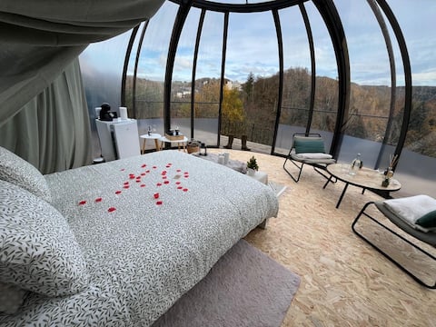 Successful Airbnb property: Between Sky and River Glass Dome in Bouillon
