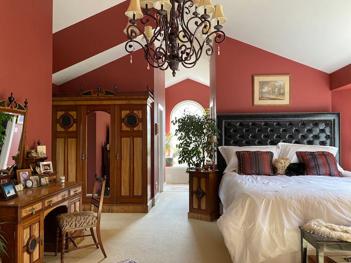 Elegant Luxury Country Estate - Okotoks