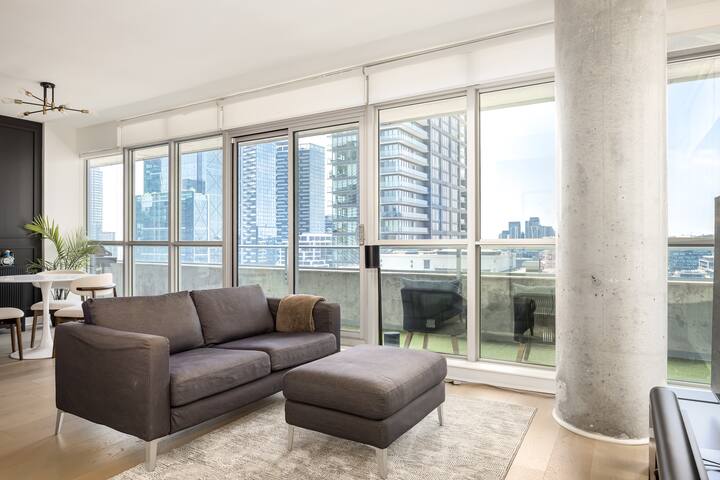 New Downtown Luxury Condo