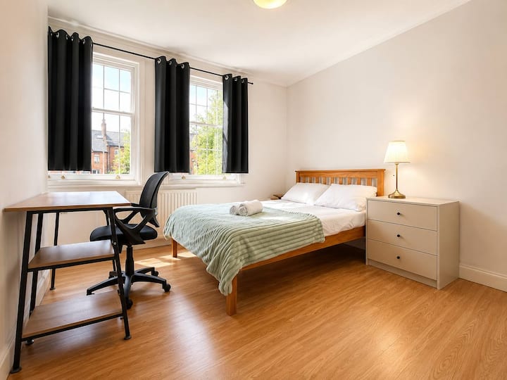 Large Double Room In Finchley Road - Marylebone