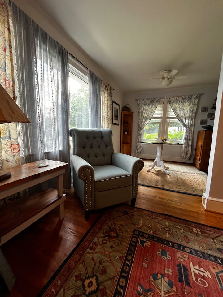 Little Hendo House - Hendersonville, NC