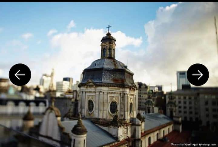 Квартира-студия с видом на купола в Monserrat