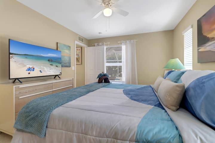 主卧（加大双人床） 